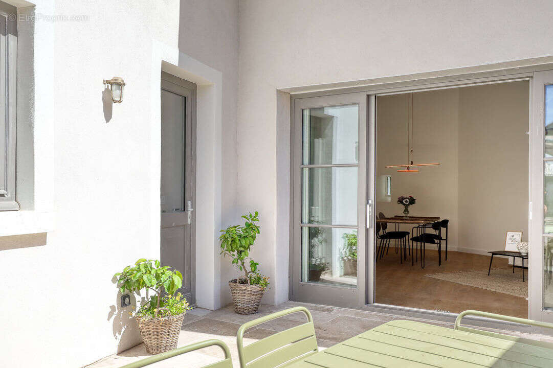 Maison à SAINT-CYR-AU-MONT-D'OR
