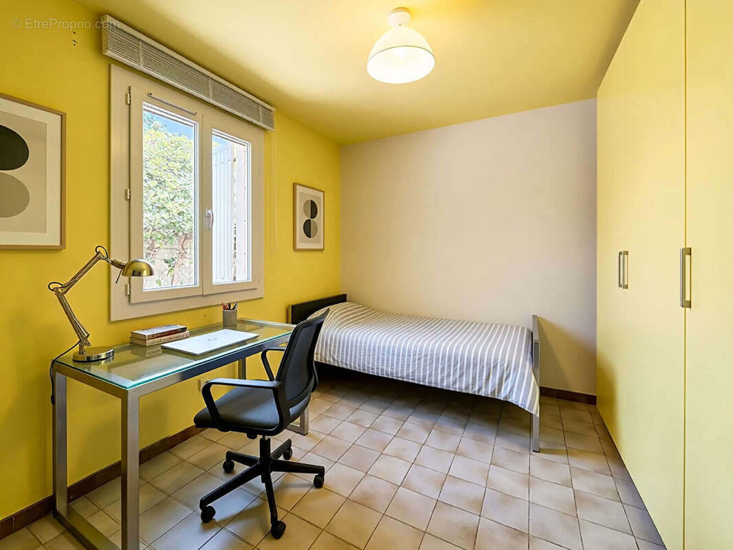 Maison Salon-de-Provence 4 pièces 111 m2 - photo 8