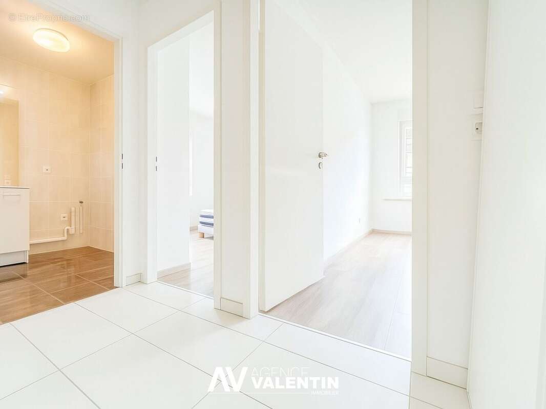 Appartement 57 m² à Woippy  - photo 8