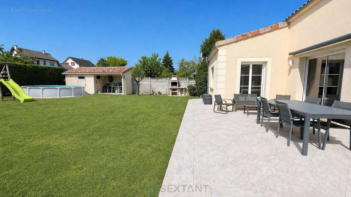 Maison à BOISSISE-LE-ROI