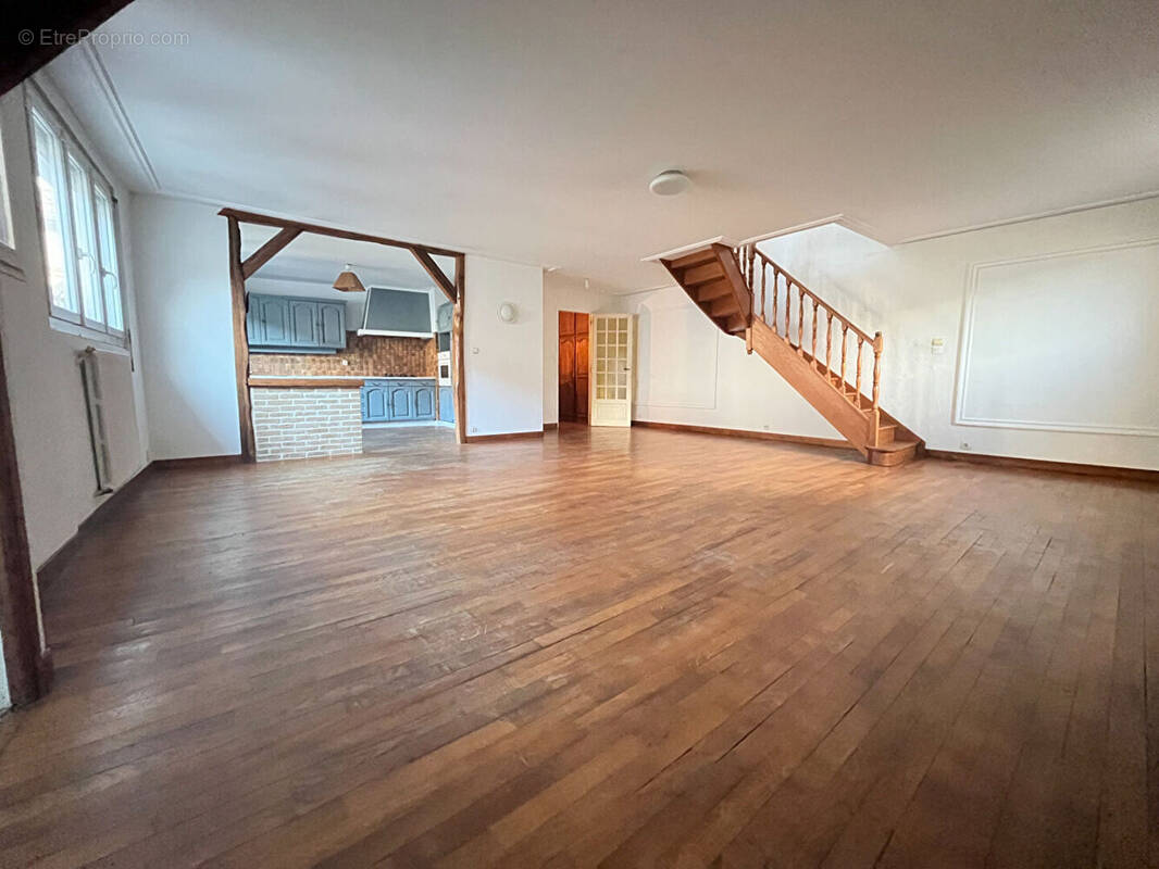 Appartement à LINAS