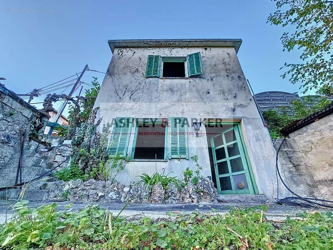 Maison à SAINTE-AGNES