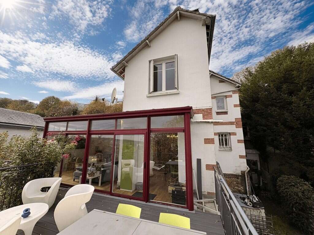 Maison à MONT-SAINT-AIGNAN