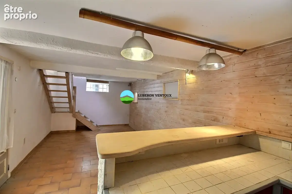 Caromb à deux pas du centre, une maison pleine de potentiel à réinventer ! - photo 10