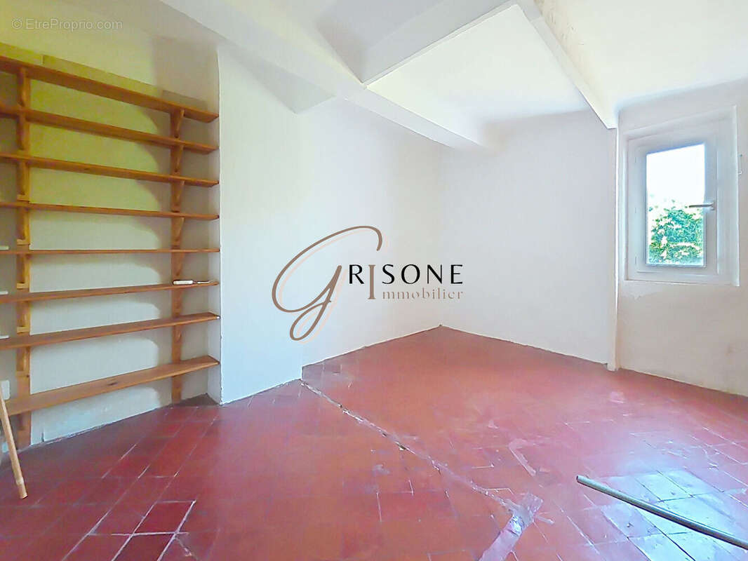 Maison de village authentique de 150 m² à Six-Fours-les-Plages - photo 12