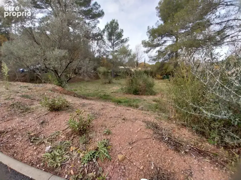 Terrain 1 037 m² à vendre à Salernes (83690) - photo 4