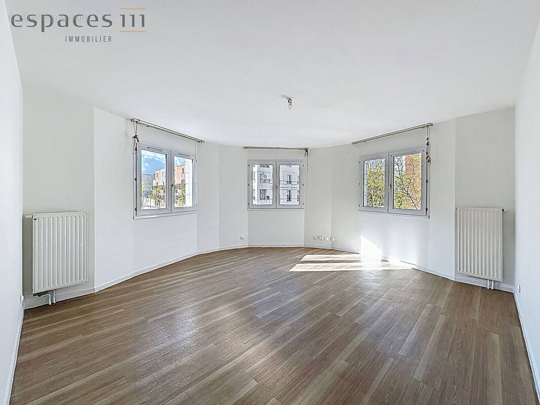 Appartement à MONTIGNY-LE-BRETONNEUX