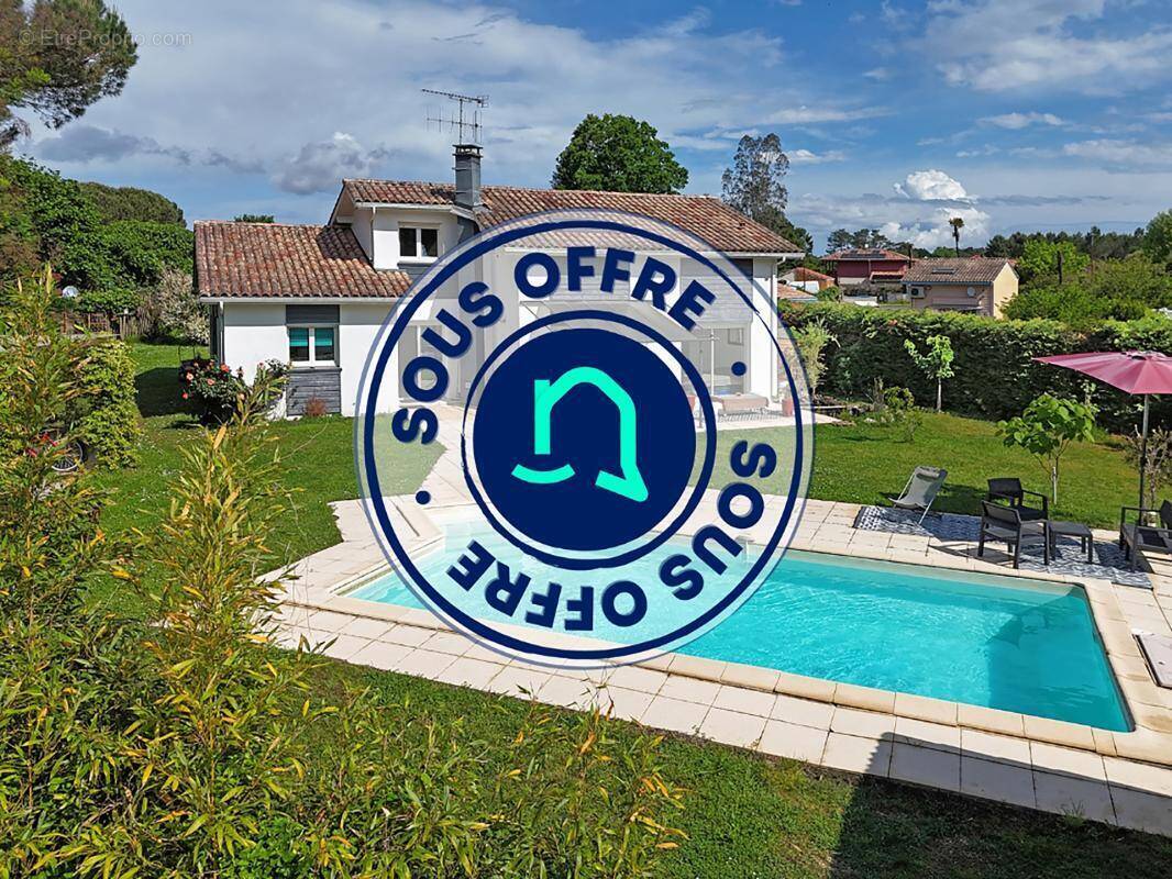 Maison à ANGRESSE