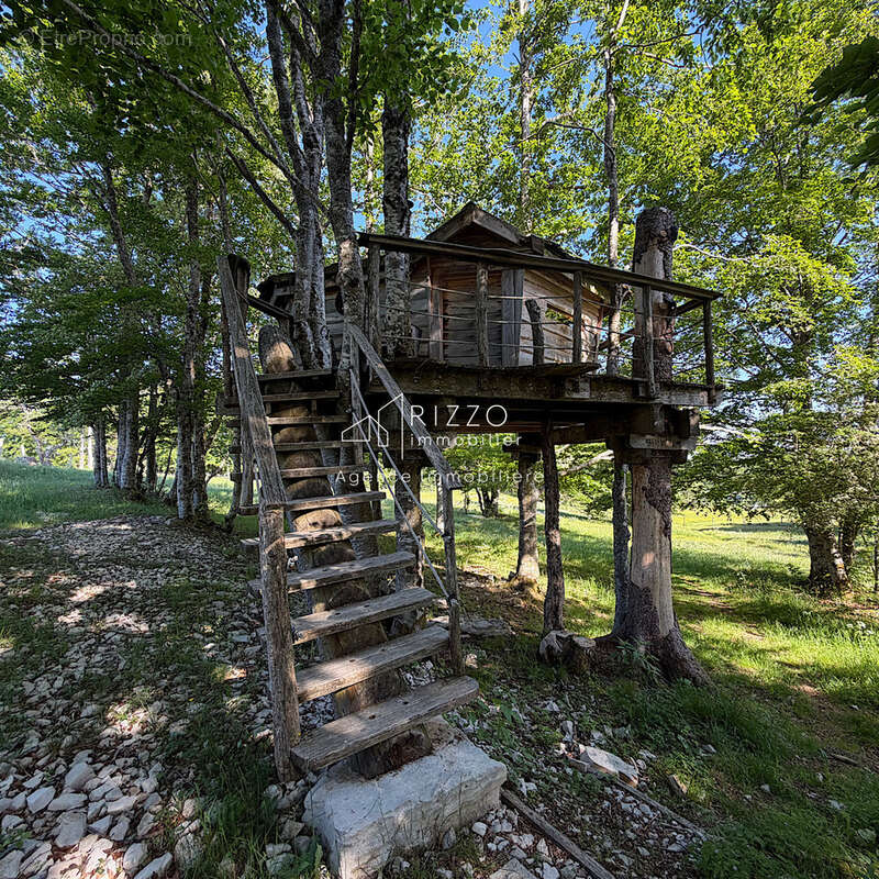Maison à LA PESSE
