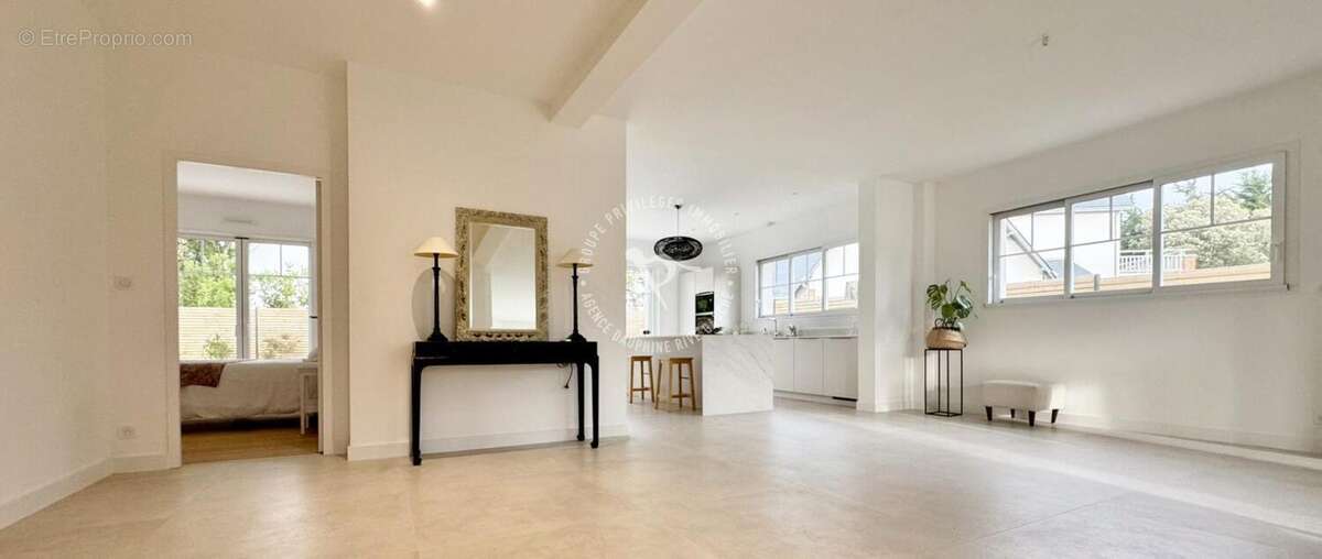 Maison à LE POULIGUEN