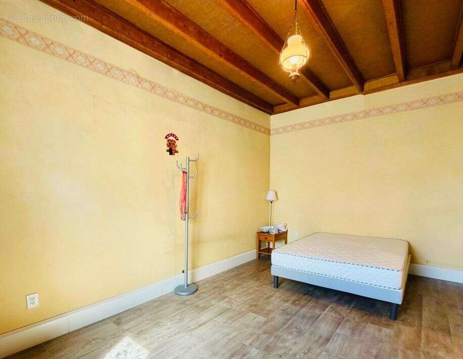 Maison à LA FRETTE