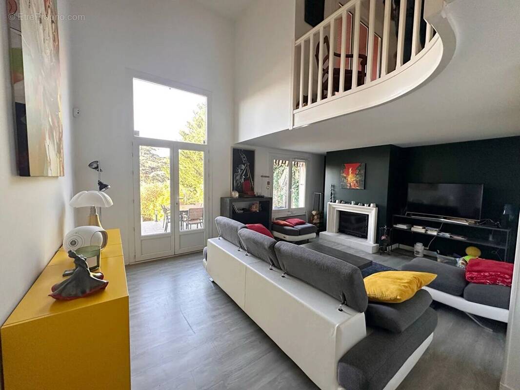 Maison à MONTMORENCY