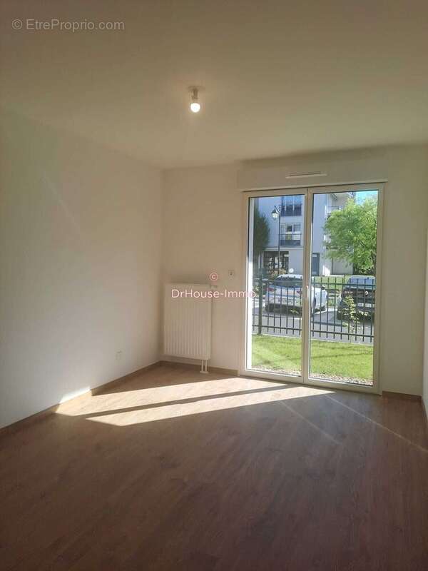 Appartement à SAINT-CYR-SUR-LOIRE