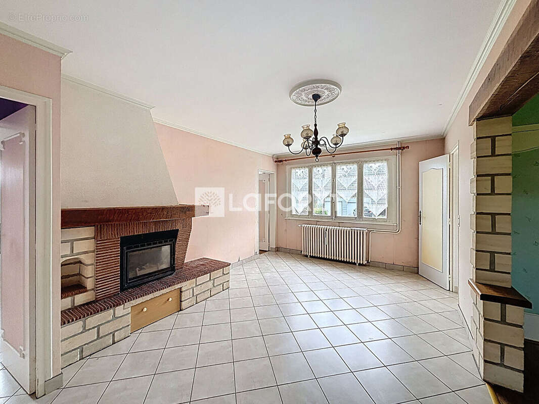 Maison à LA COULONCHE