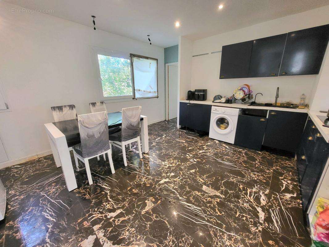 Maison à TOURRETTE-LEVENS