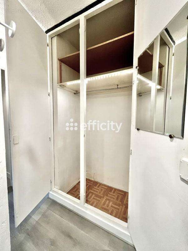 Appartement à CHILLY-MAZARIN