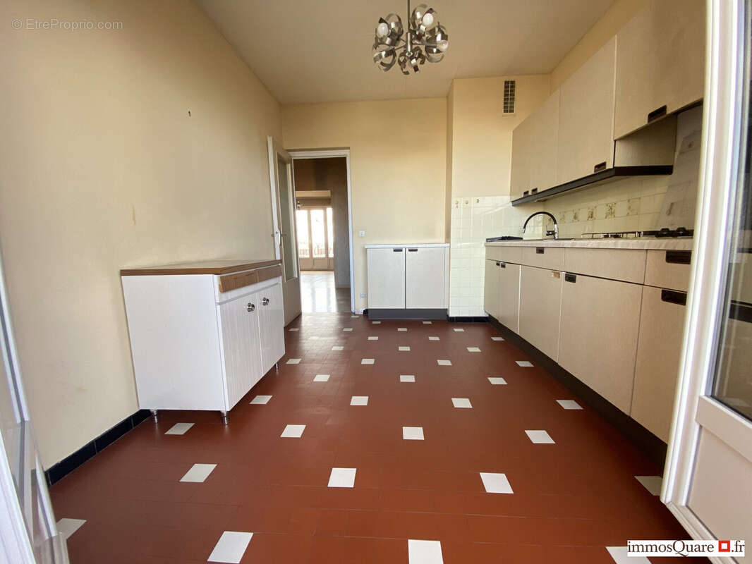 Appartement à LYON-8E