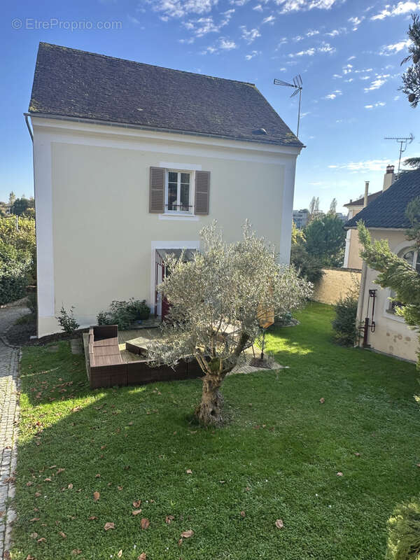 Maison à LE MEE-SUR-SEINE