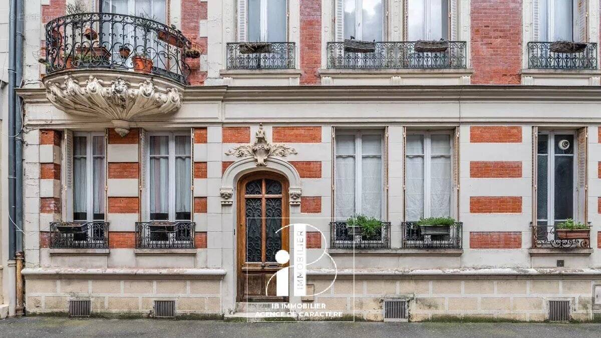 Maison à FONTAINEBLEAU