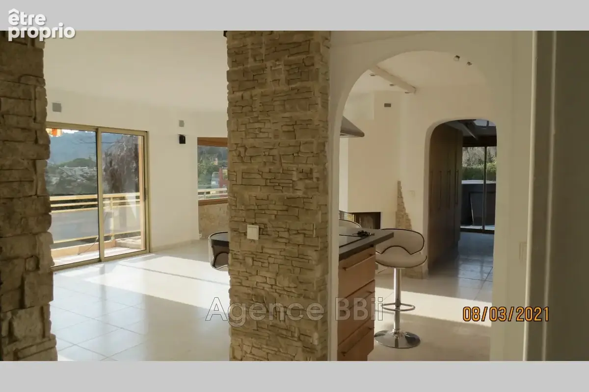Photo Appartement à Mandelieu-La-Napoule au prix de 728 000€