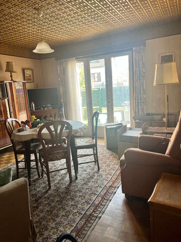 Maison à SARTROUVILLE