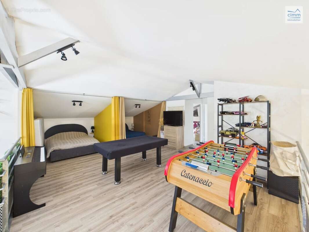 Maison 7 pièces de 248m² sur un terrain de 2067 m² - photo 16
