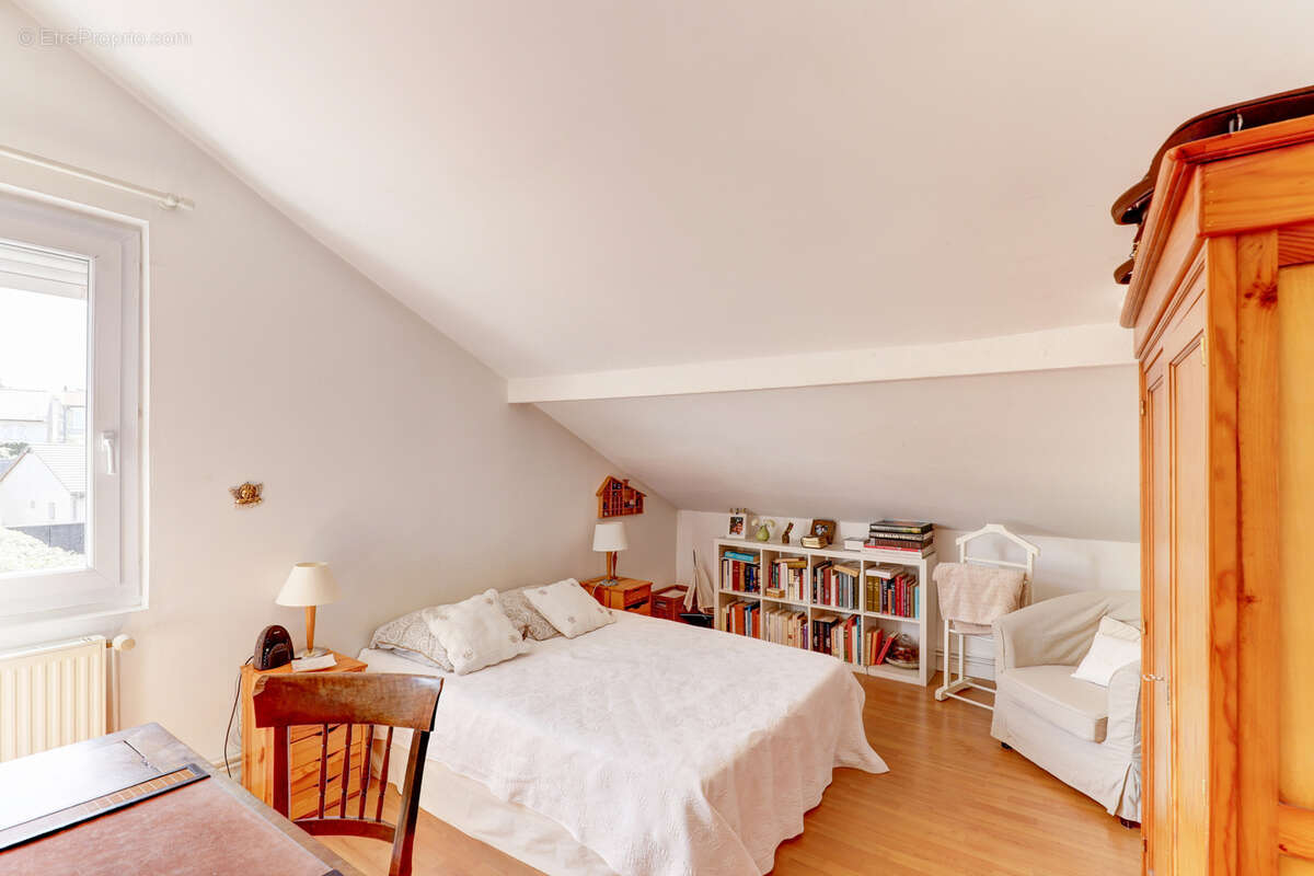 Maison à CLERMONT-FERRAND