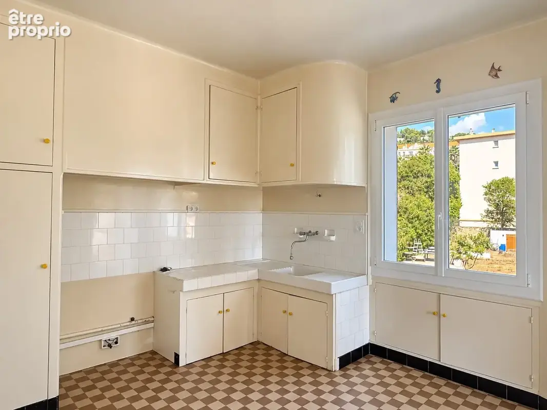 Appartement 5 pièces 111 m² à vendre à Hyeres (83400) - photo 3