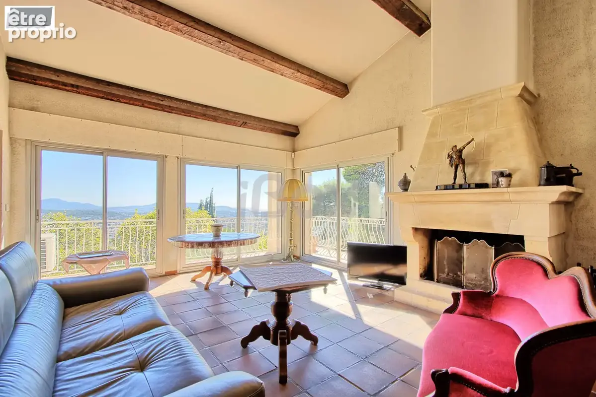 Toulon Faron : Magnifique propriété de 250m2 sur 14852 m2 de terrain avec vue panoramique mer - photo 8