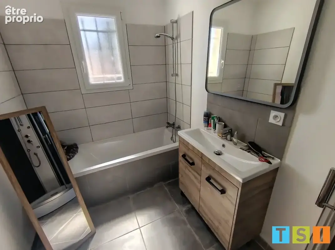 Villa contemporaine sur environ 750 m² de terrain. - photo 10