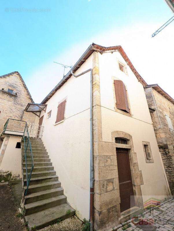 Maison à VILLENEUVE