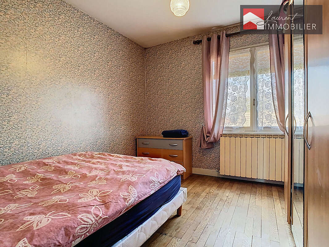 Maison à SAINT-ETIENNE-EN-BRESSE