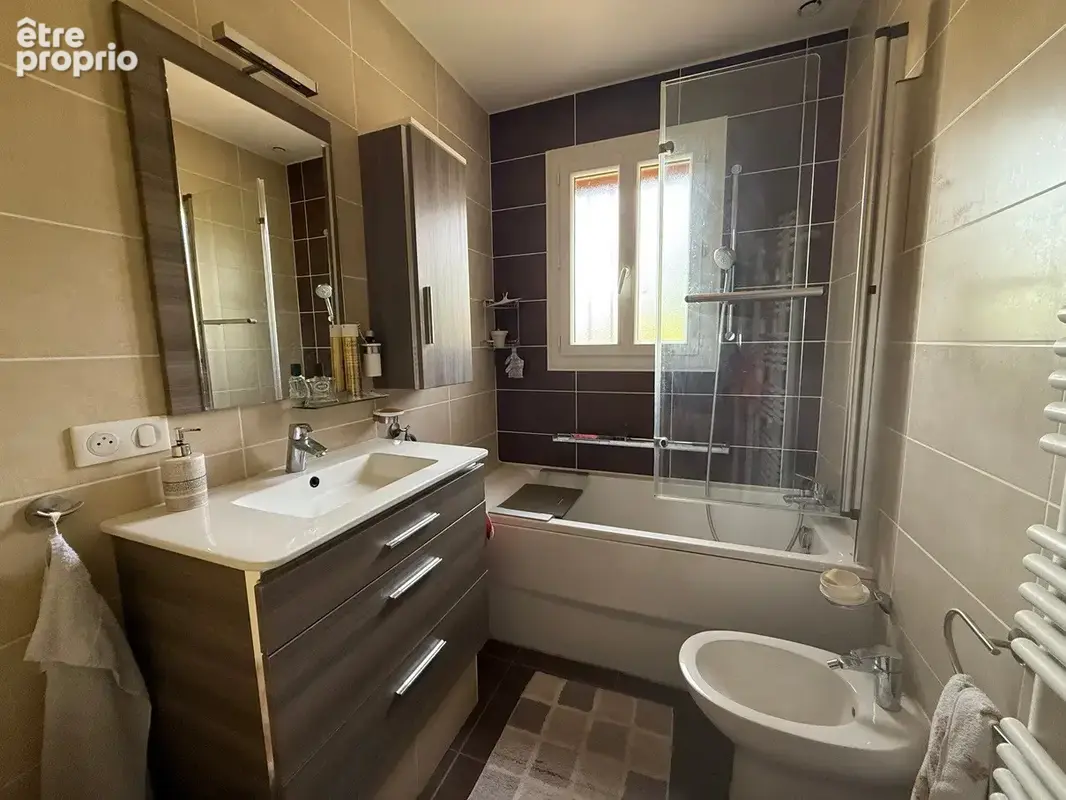 Maison 6 pièces 112 m² à vendre à Issoudun (36100) - photo 6