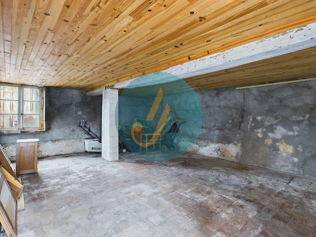 Maison de village polyvalente à Arquian : résidence principale, secondaire ou investissement locatif - photo 6