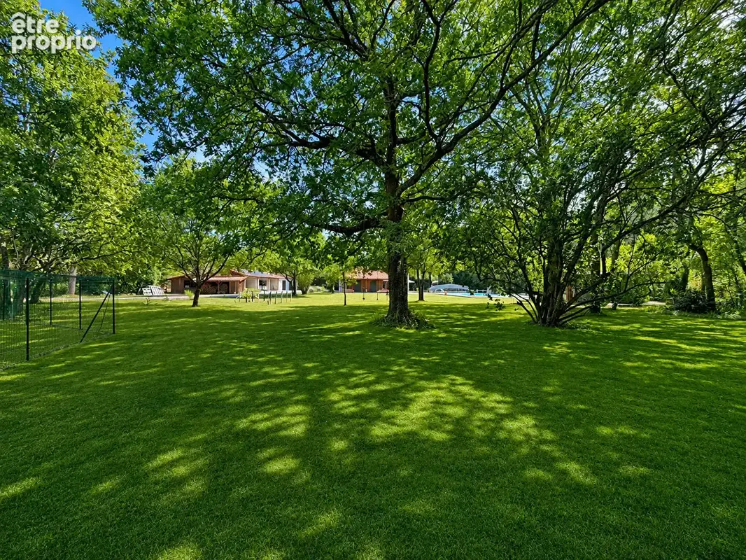 Un havre de paix au coeur de 1,3 hectare à Sanguinet - photo 2