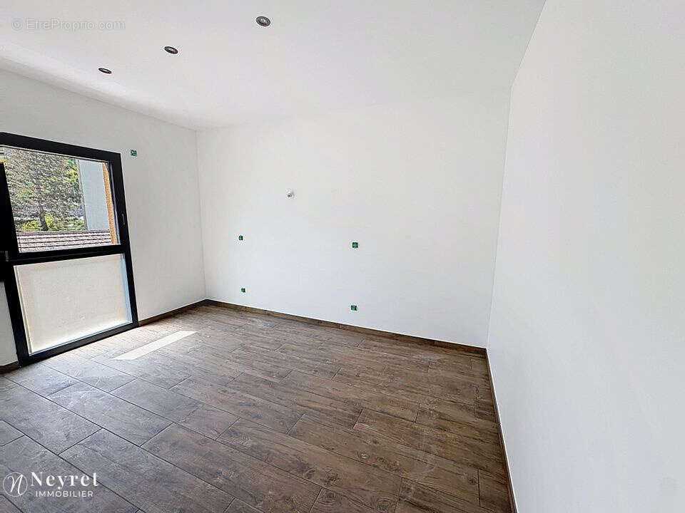 Appartement type t5 102,77m2 parking terrasse - photo 5
