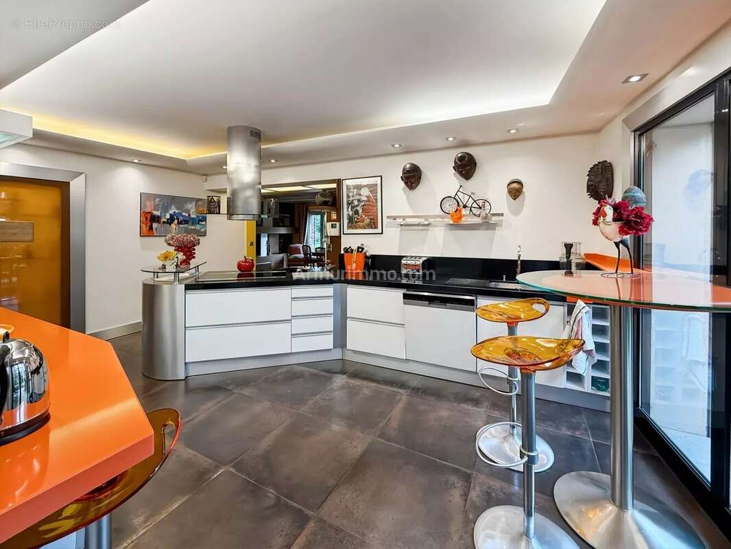 Maison à LIMEIL-BREVANNES