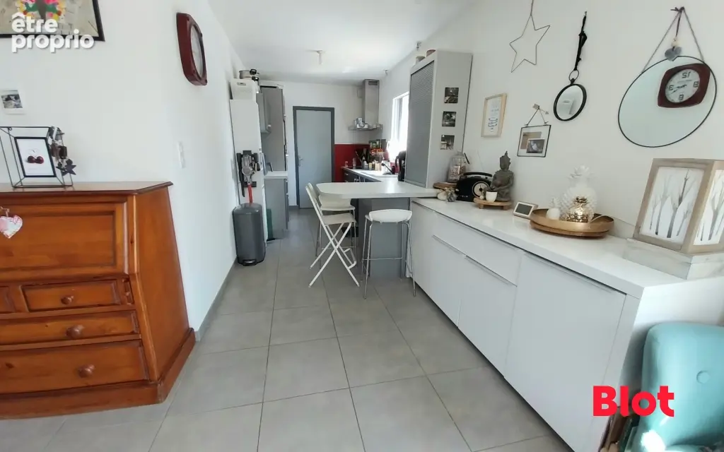 Maison 142 m² à Parthenay-De-Bretagne  - photo 4