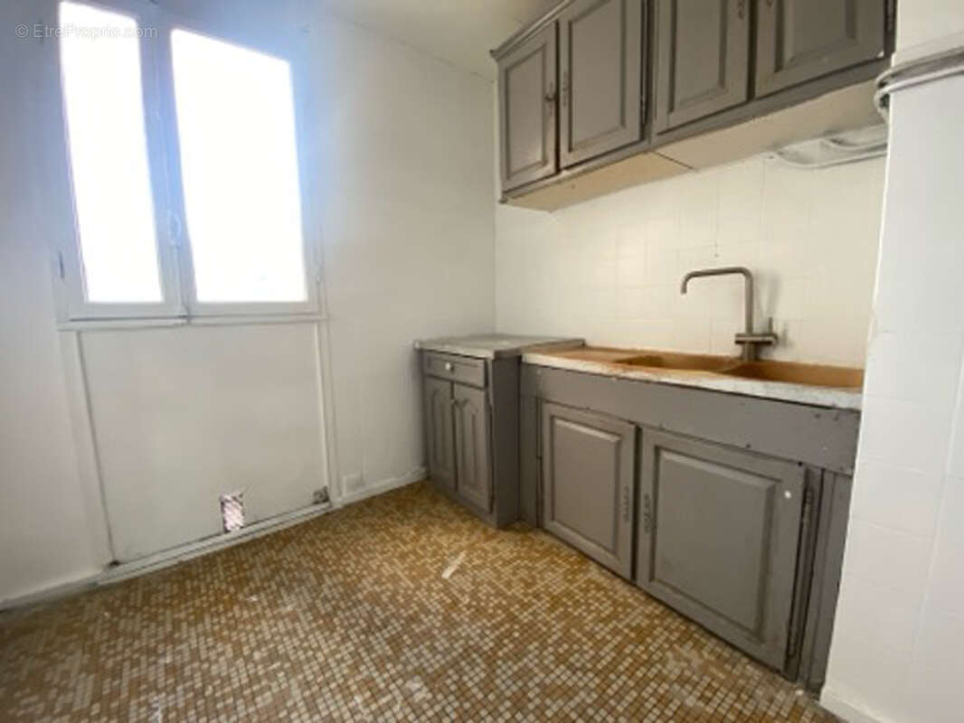 Appartement à AUBERVILLIERS