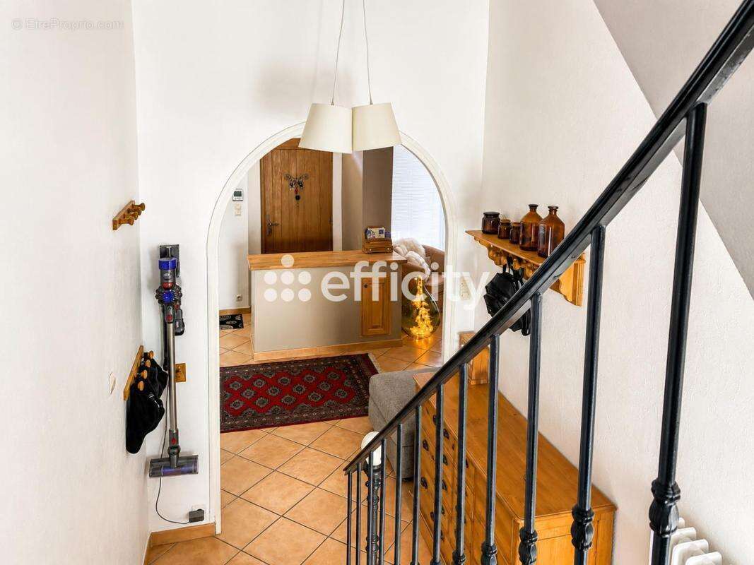 Maison à MIRAMAS