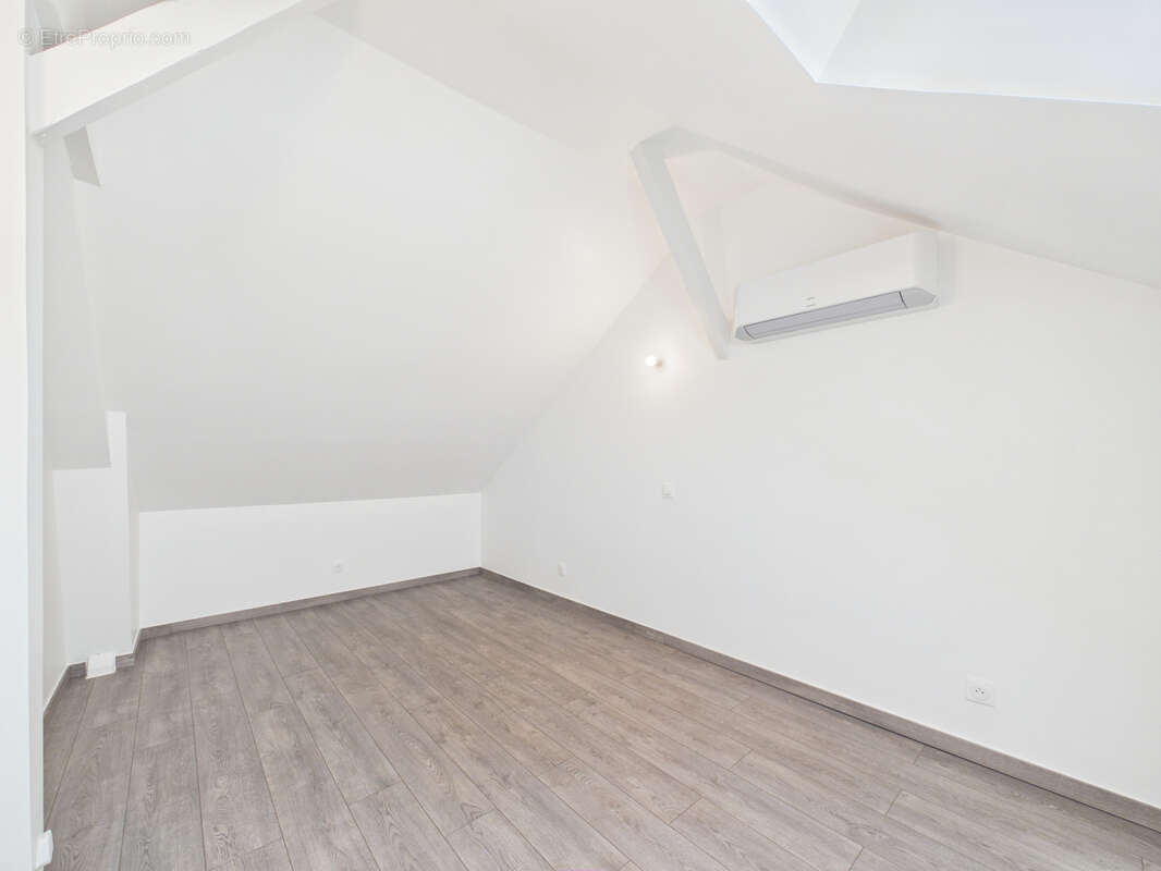 Appartement à BARBERAZ