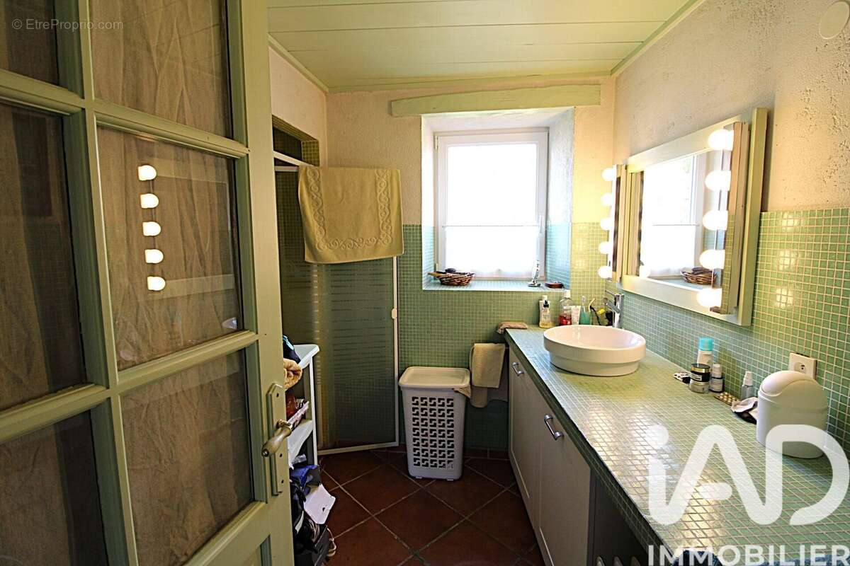 Maison 109 m² à Thauron  - photo 9