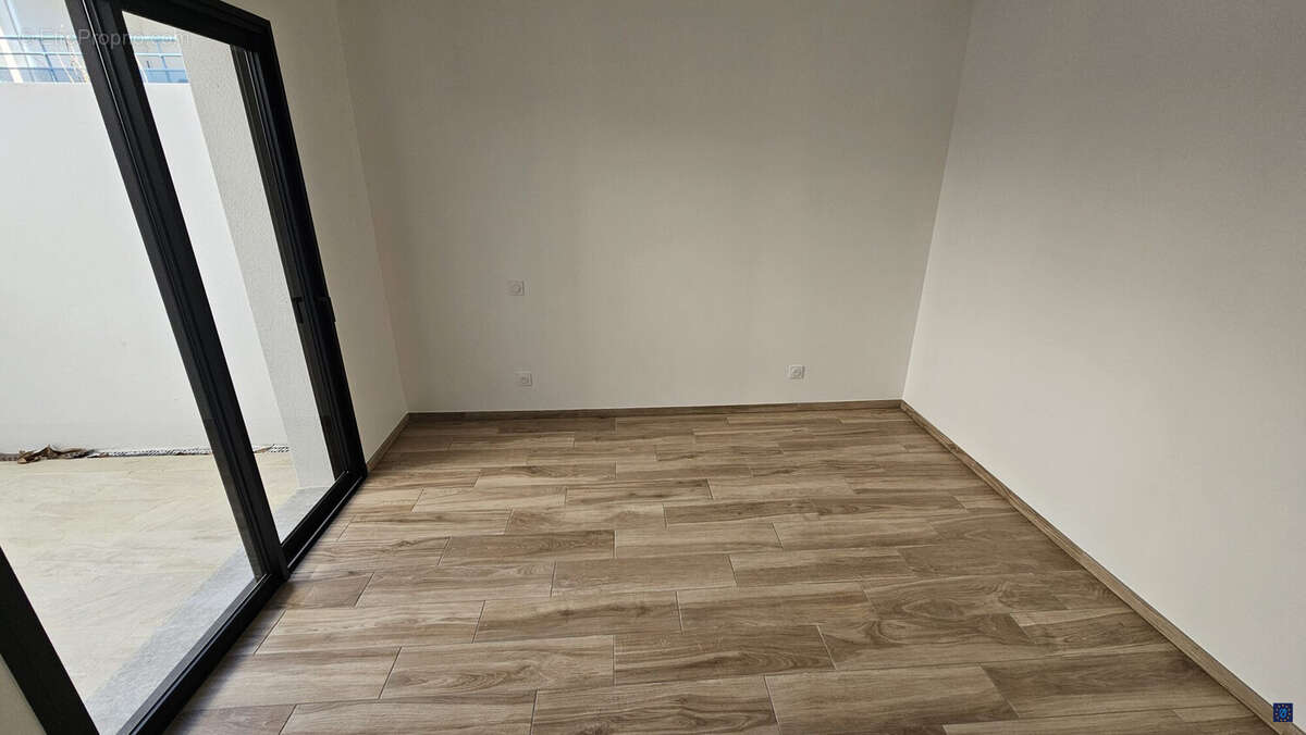 Maison à VAUX-SUR-MER