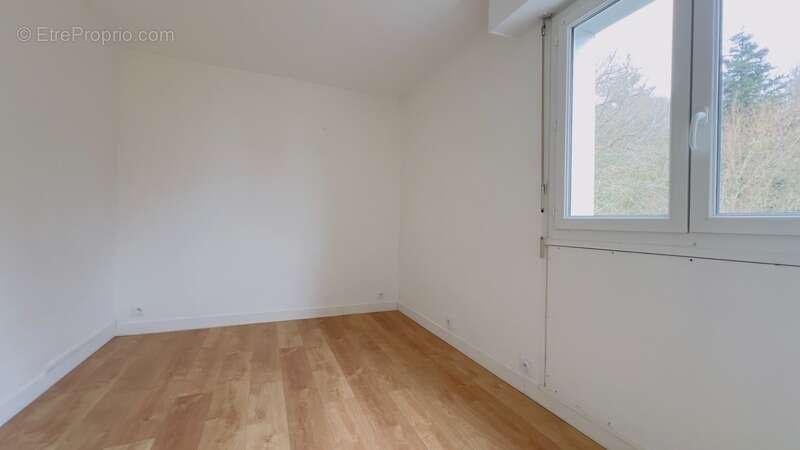 Quimper Ouest - Appartement T4 de 78 m² habitable - 1 loggia - Une terrasse - Cave - photo 9