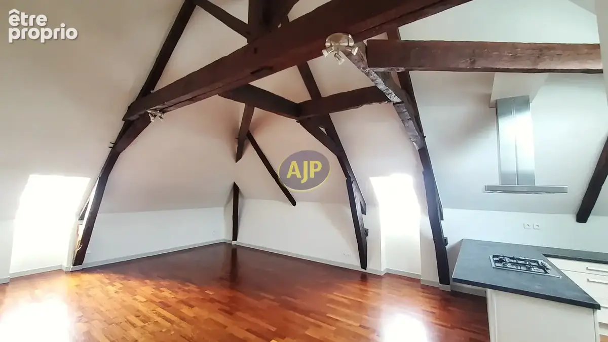 Appartement renove centre ville - 85 m2 (102,89 m2 au sol) - photo 2