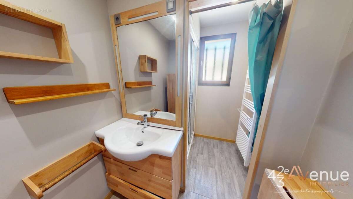 Maison 93 m² à Unieux  - photo 8