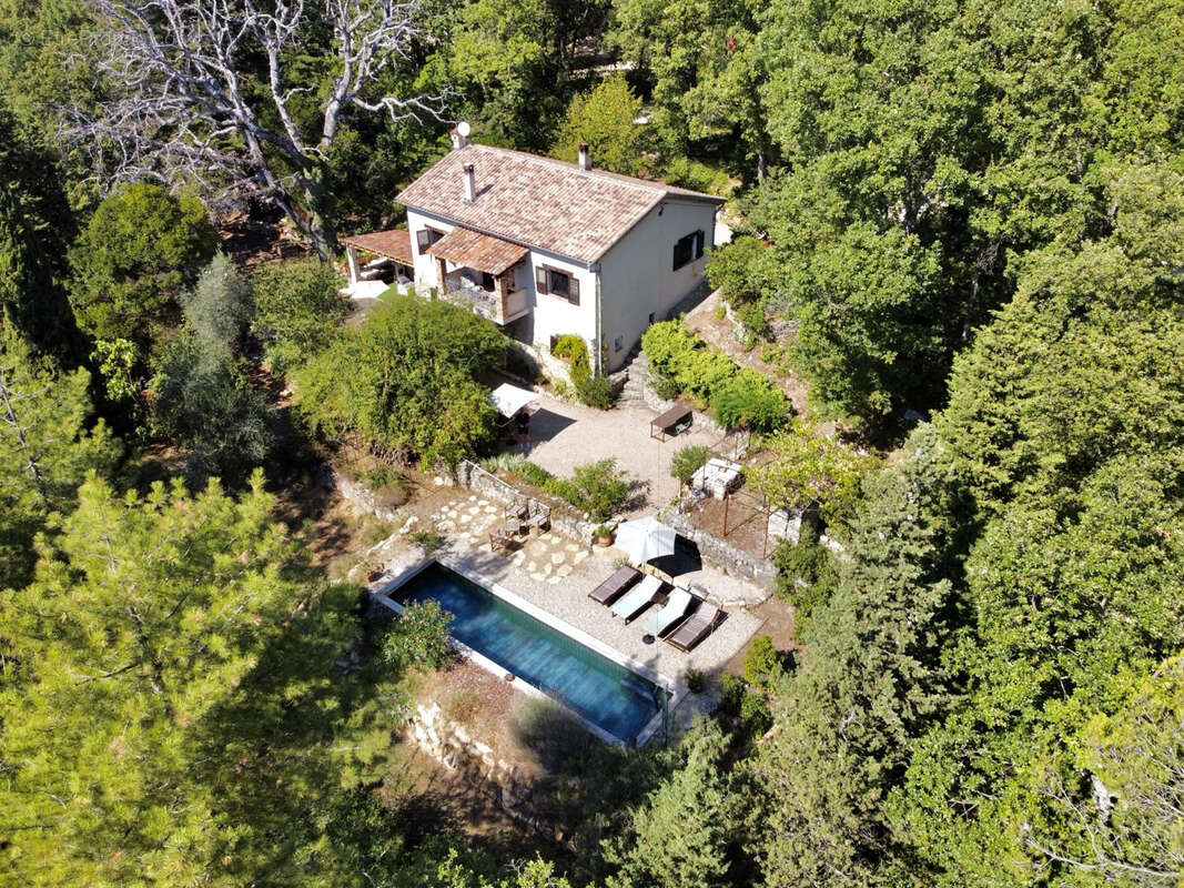 Maison à SAINT-VALLIER-DE-THIEY