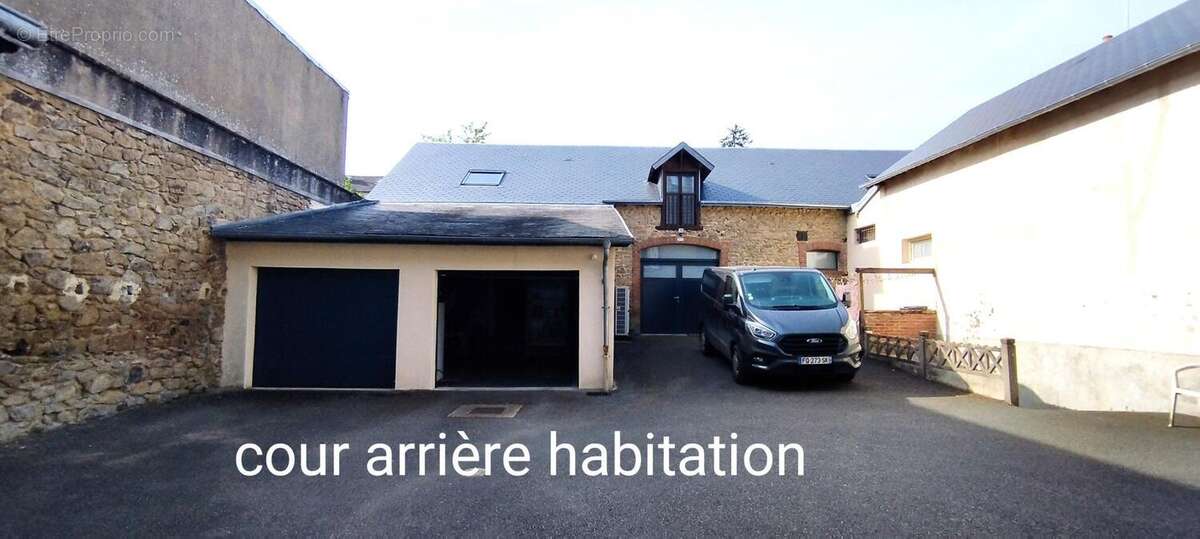 Maison 180 m² à La Souterraine  - photo 2