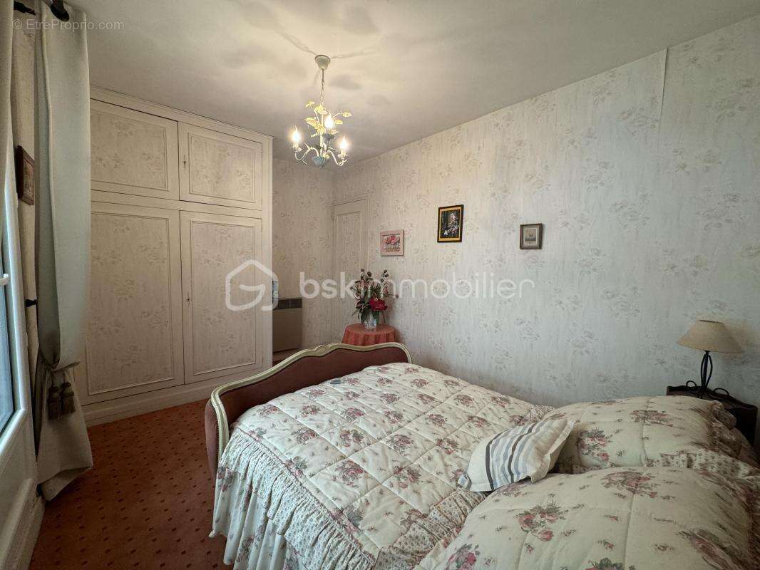 Maison à OZOUER-LE-VOULGIS