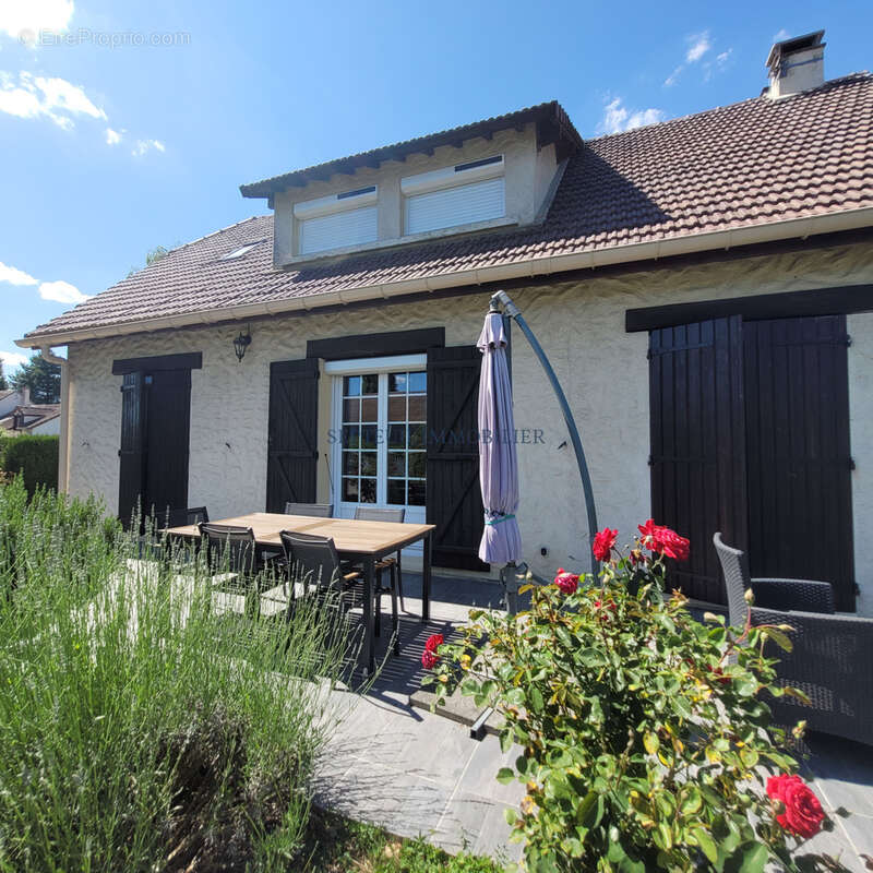Maison à CIVRY-LA-FORET